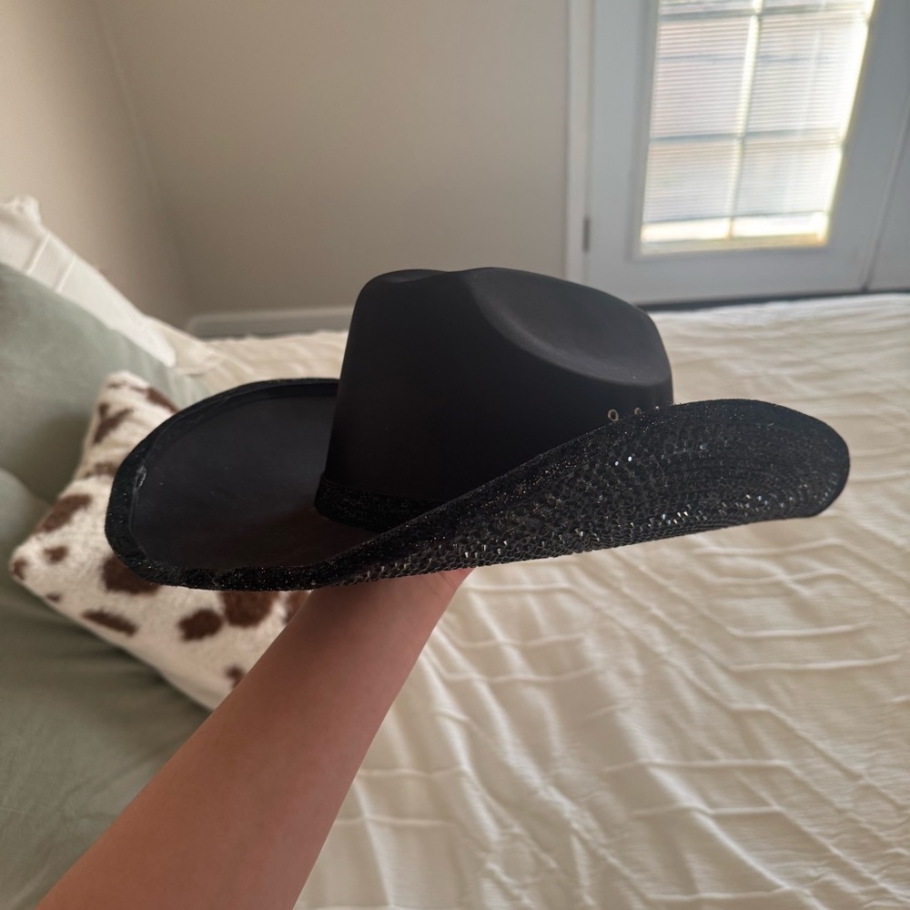 Black rhinestone Cowboy Hat